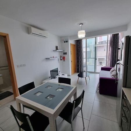Metrostays Apartament St Julian Malta San Ġiljan Exterior foto