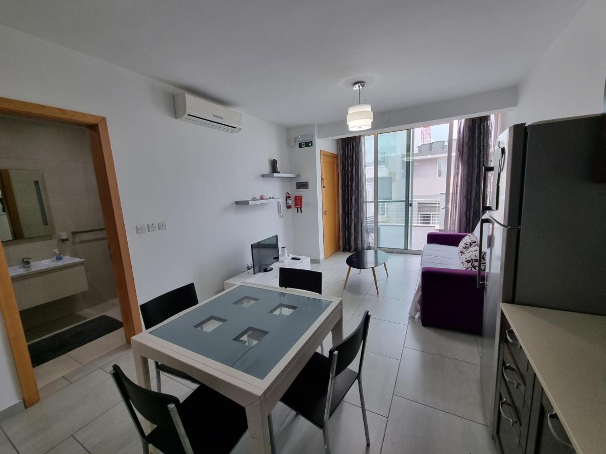 Metrostays Apartament St Julian Malta San Ġiljan Exterior foto